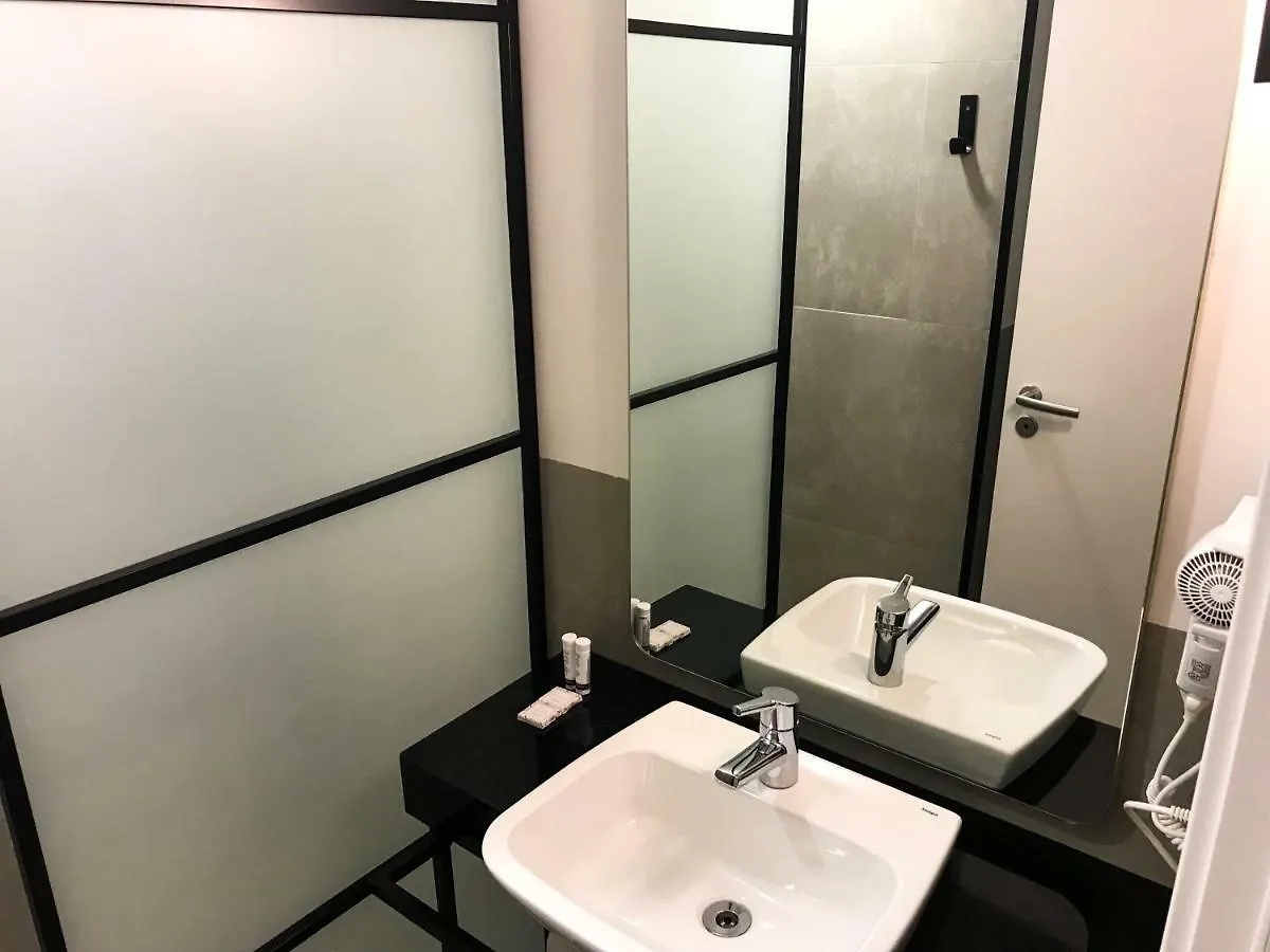 Naalt Hotel Жоинвили